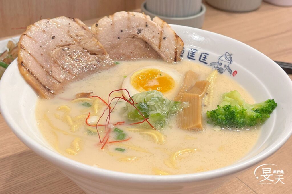麵匡匡新莊佳瑪店;招牌豚骨拉麵 麵匡匡新莊佳瑪店;招牌豚骨拉麵