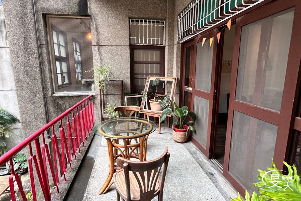 旭舊咖啡廳;陽台座位區 旭舊咖啡廳;陽台座位區