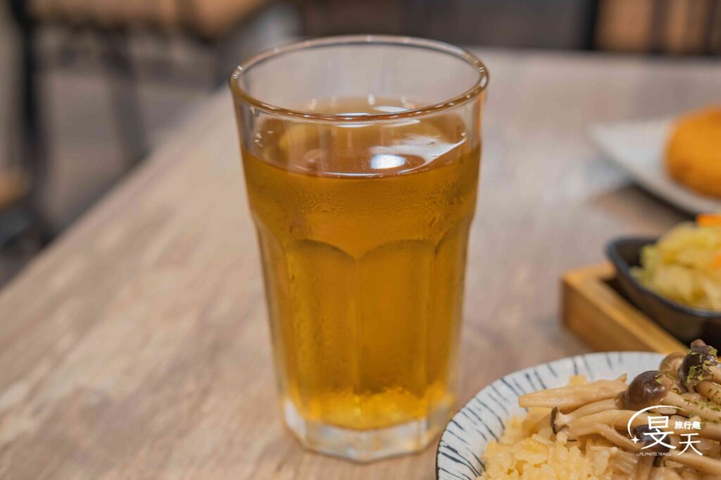 米尼球食堂和風定食套餐-麥茶