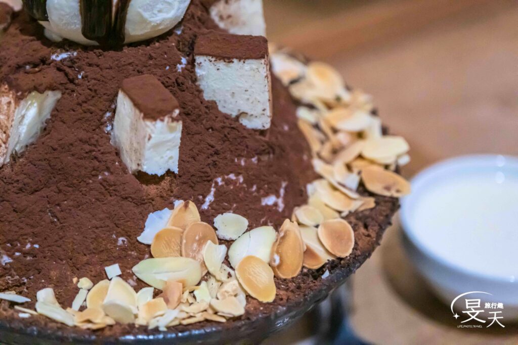 那間賣冰的咖啡店 巧克力提拉米蘇雪冰