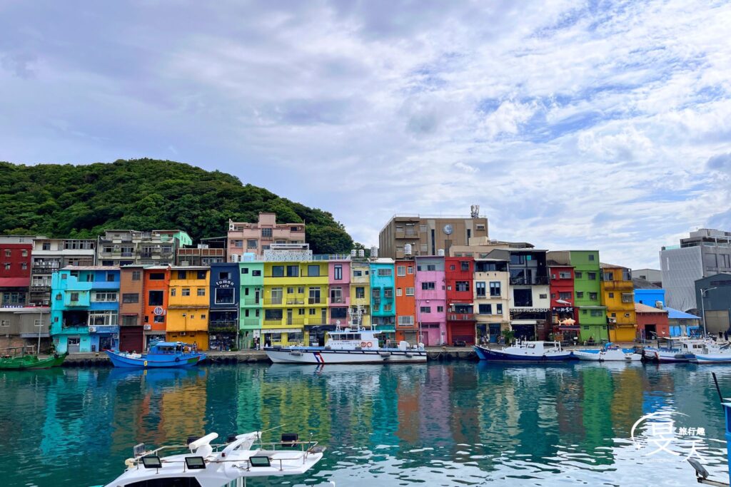 基隆正濱漁港彩色屋